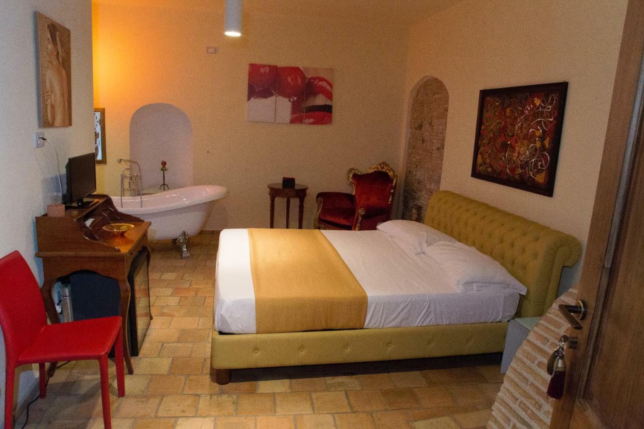 Relais Hotel Palazzo Castriota Corigliano Calabro Esterno foto